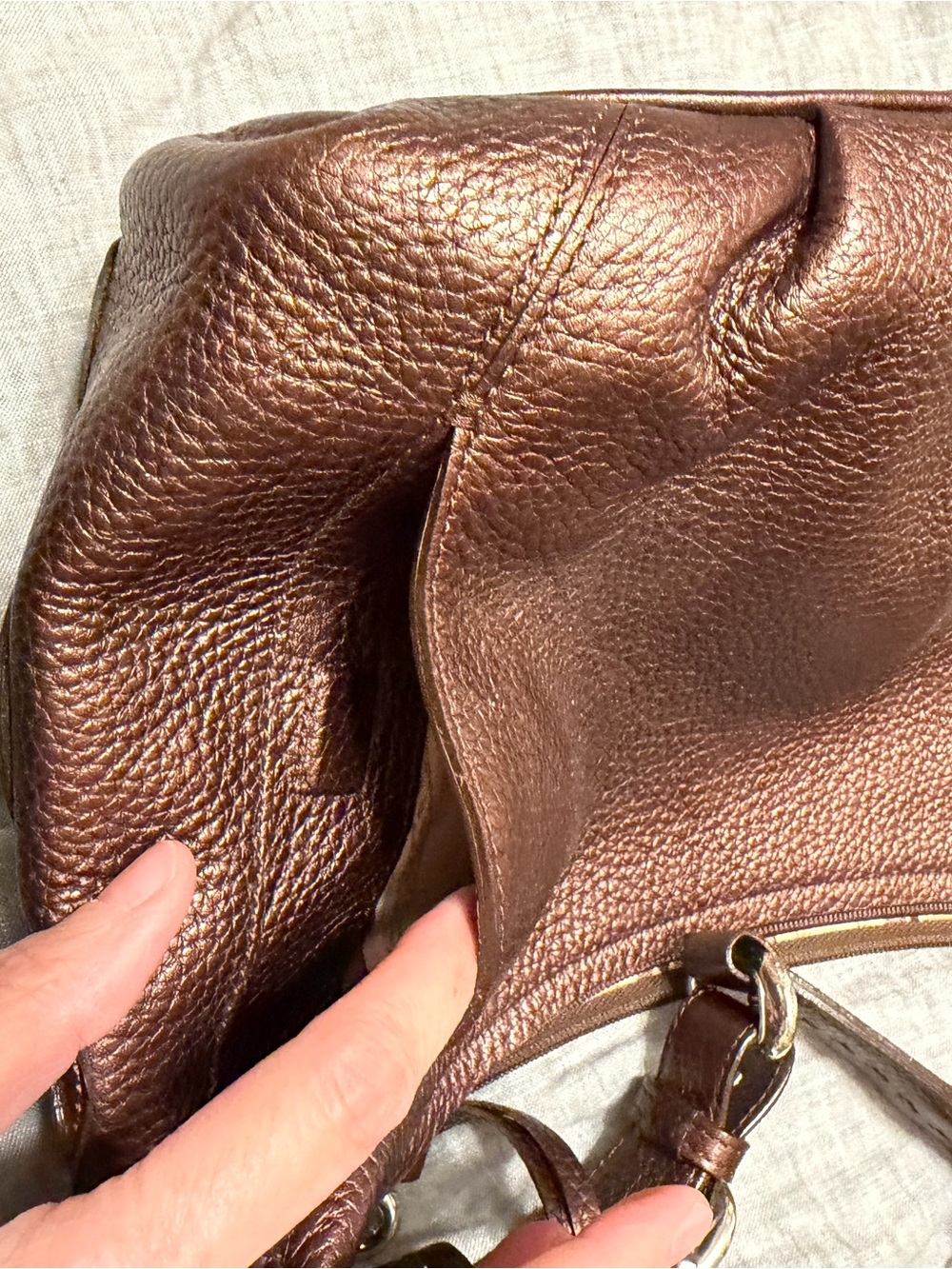 Brighton pebbled leather shoulder bag - Picture 5 of 7